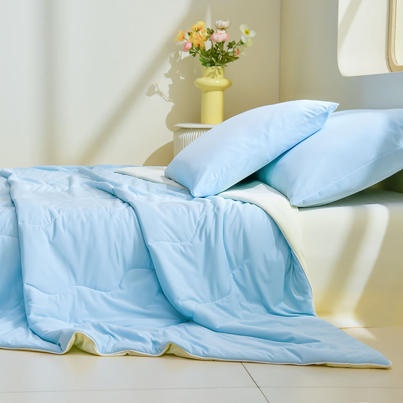 Why Cooling Blankets are the Secret to Better Sleep: Understanding the Science Behind Them